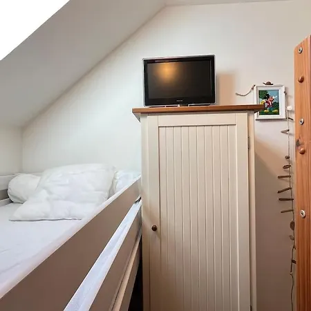 La Maison De Fanlou بيت للعطل *